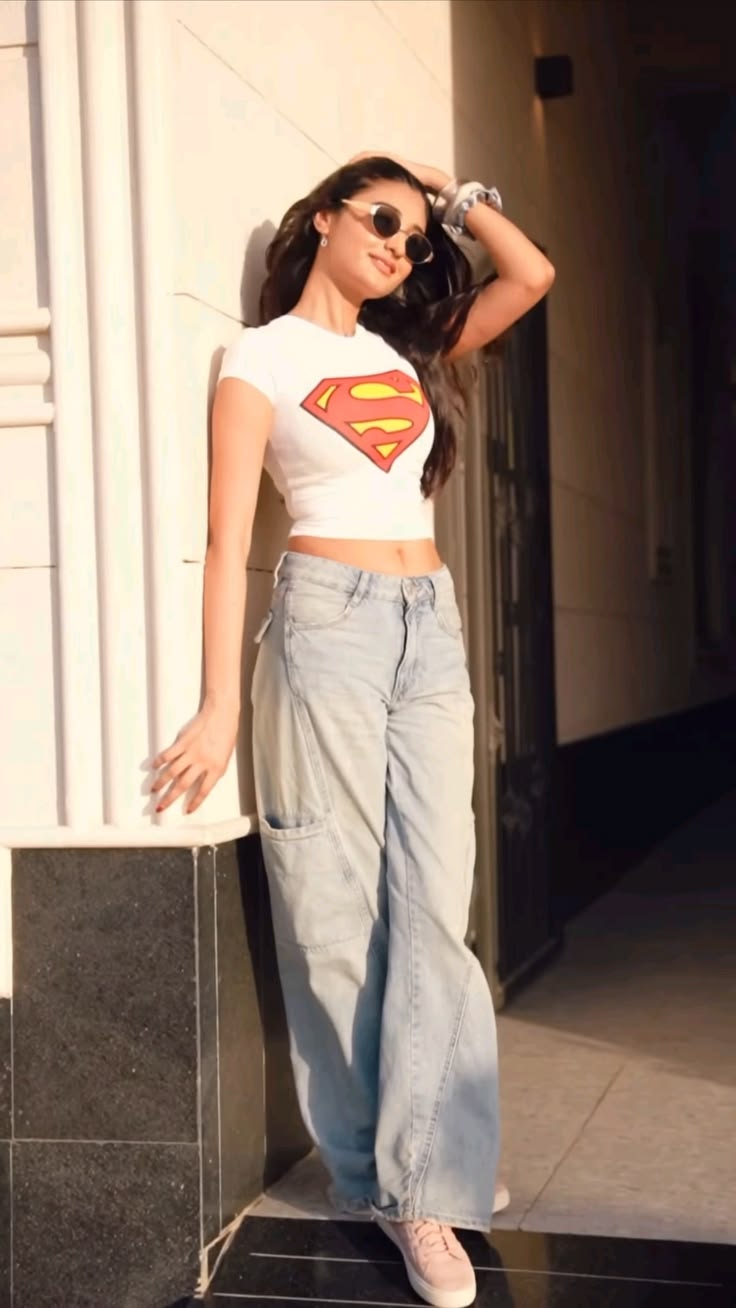 Supergirl Classic  Crop top