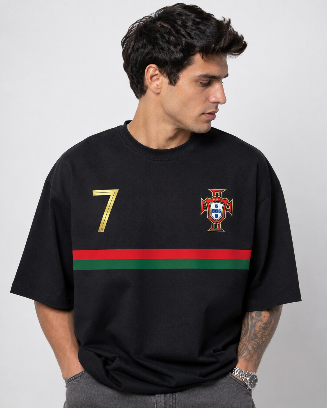 🇵🇹 Cristiano Ronaldo 7 Portugal Oversized T-Shirt – Black Gold Edition