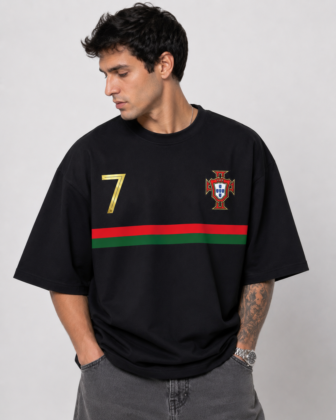 🇵🇹 Cristiano Ronaldo 7 Portugal Oversized T-Shirt – Black Gold Edition