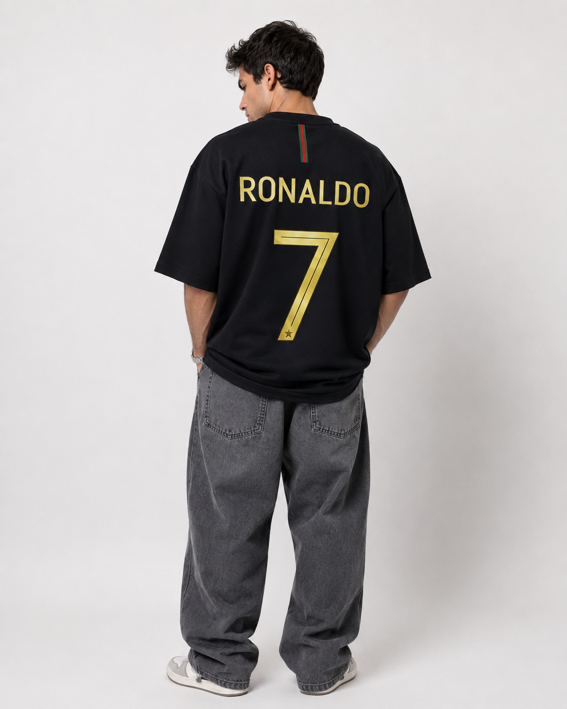 🇵🇹 Cristiano Ronaldo 7 Portugal Oversized T-Shirt – Black Gold Edition
